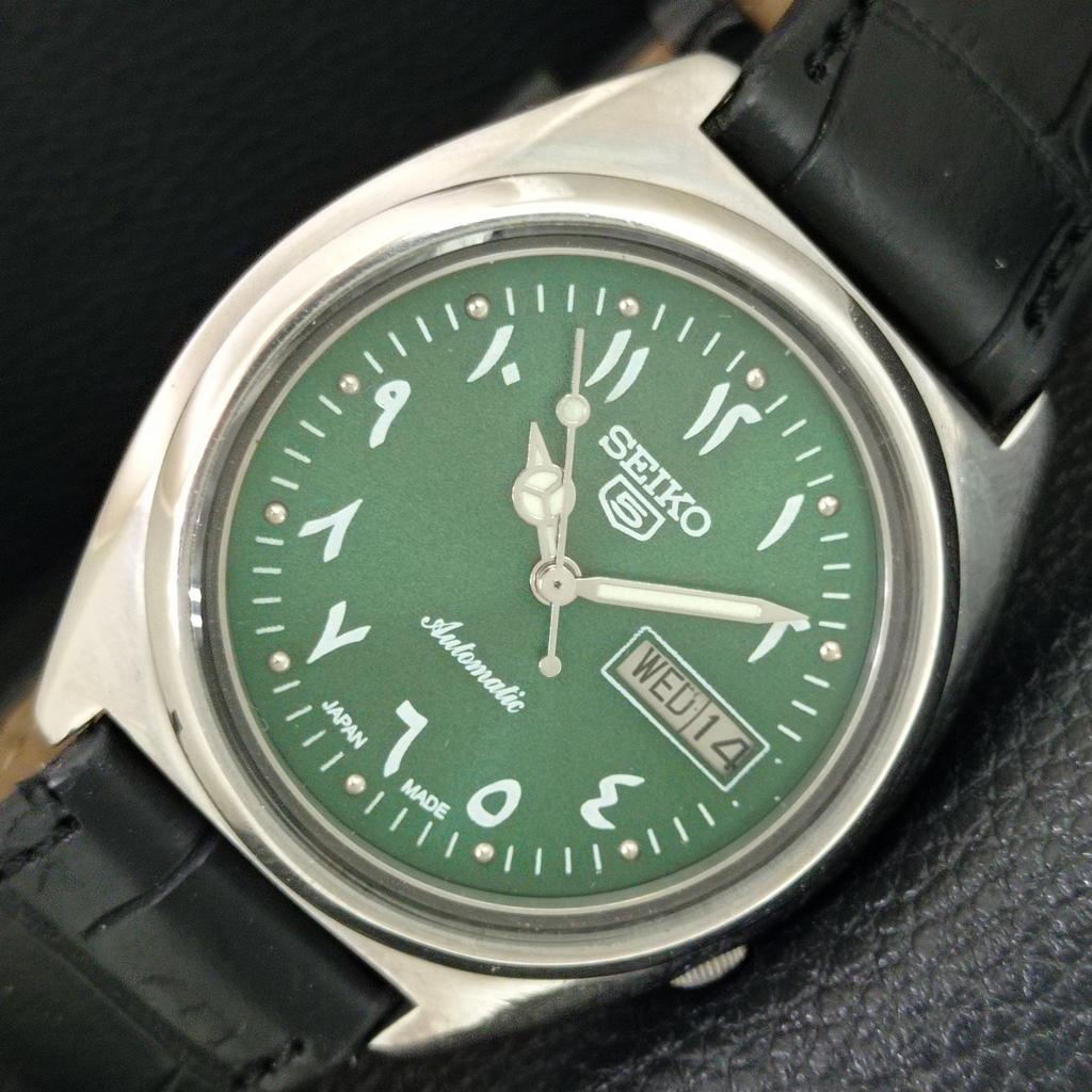 VINTAGE SEIKO 5 AUTOMATIC 7009A JAPAN MENS GREEN COLOR DIAL WATCH A708759-1