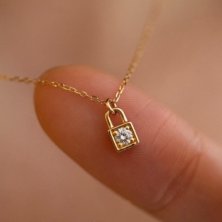 18K Gold Plated Sterling Silver Zircon Lock Pendant Necklace for Women. 18K Gold