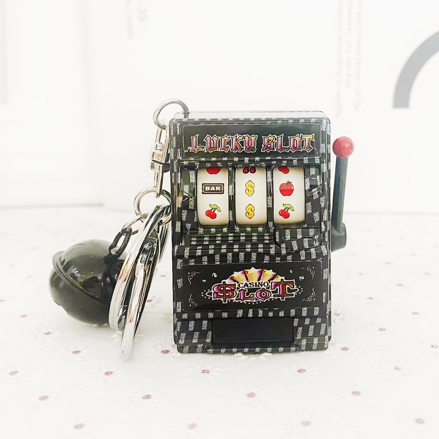 

Ретро транскордонний творчий брелок One Size