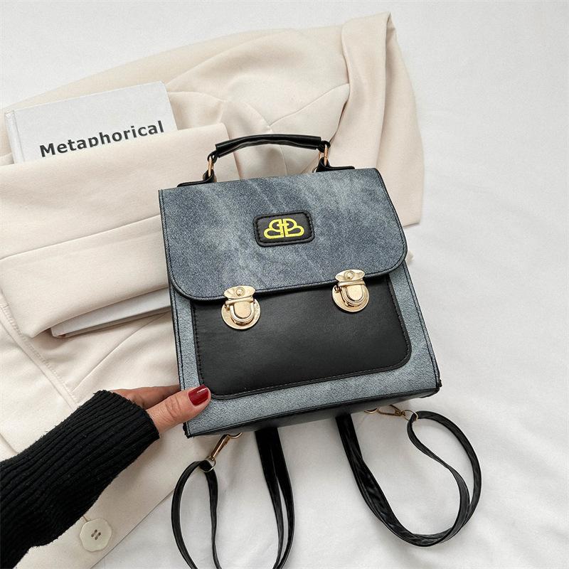 

Повседневный школьный рюкзак для женщин 2024 года, новая корейская версия иностранного стиля, рюкзак для путешествий, нишевый трендовый женский рюкзак синий