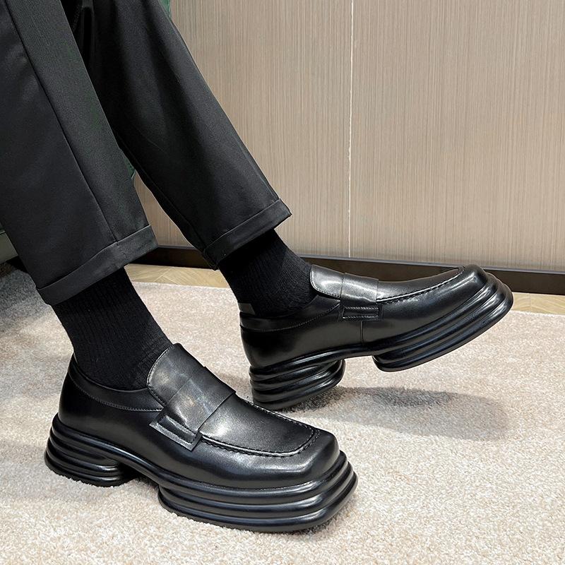 Boty na platformě Britský styl Malé kožené boty Square Head Single Boty Pánské Jarní a Podzimní Nové Muffin Sole Běžné boty 36770-T