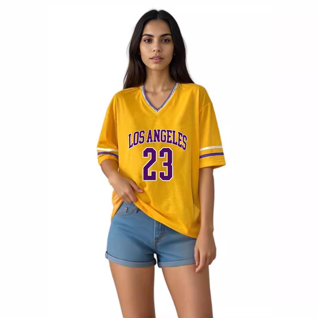 

Женская спортивная футболка свободного кроя с полосатой отделкой S