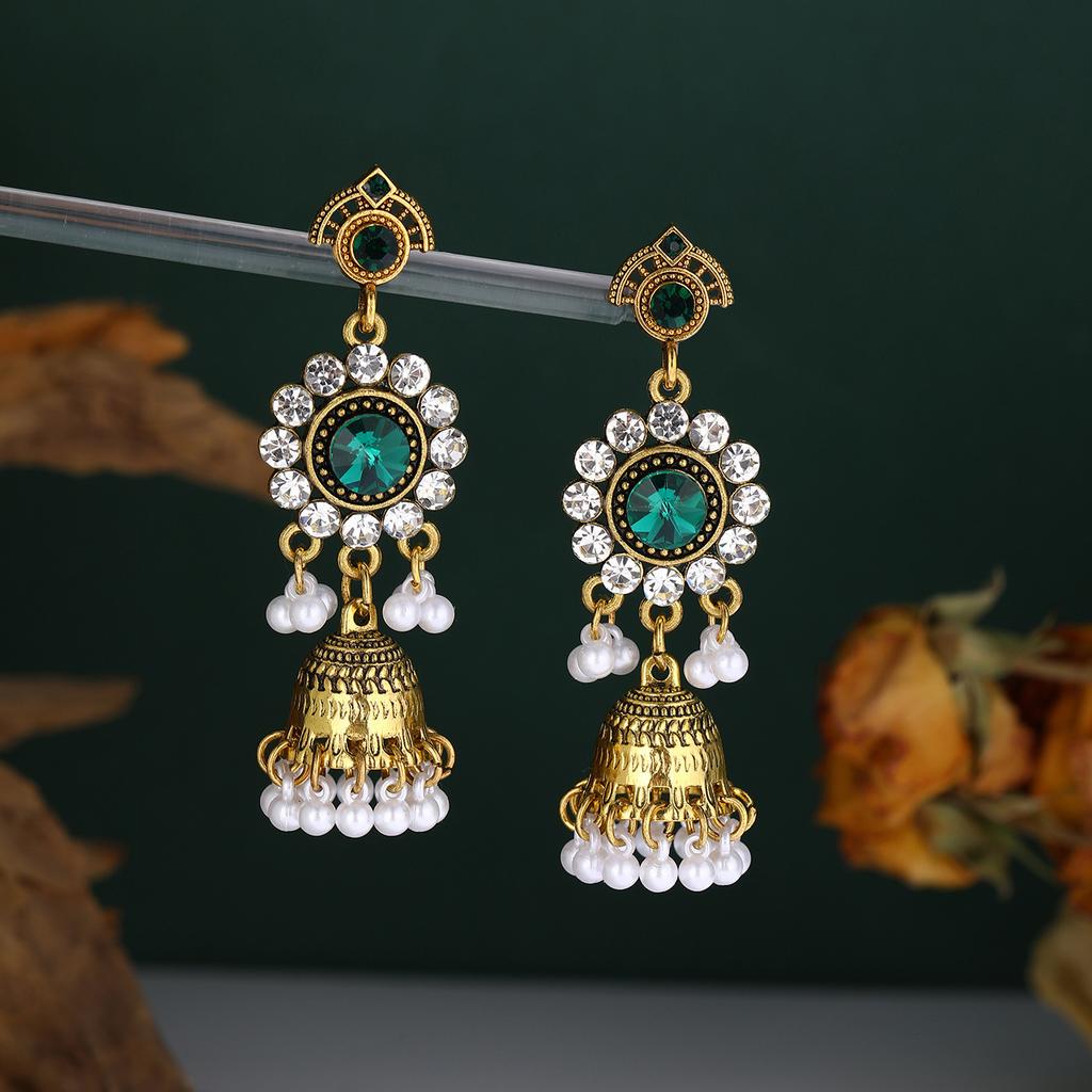 Etnický styl Zvonkové náušnice s diamantem a perlou Dámské Lehké luxusní Niche Retro Puzetové náušnice Trendové Duté třásněné náušnice