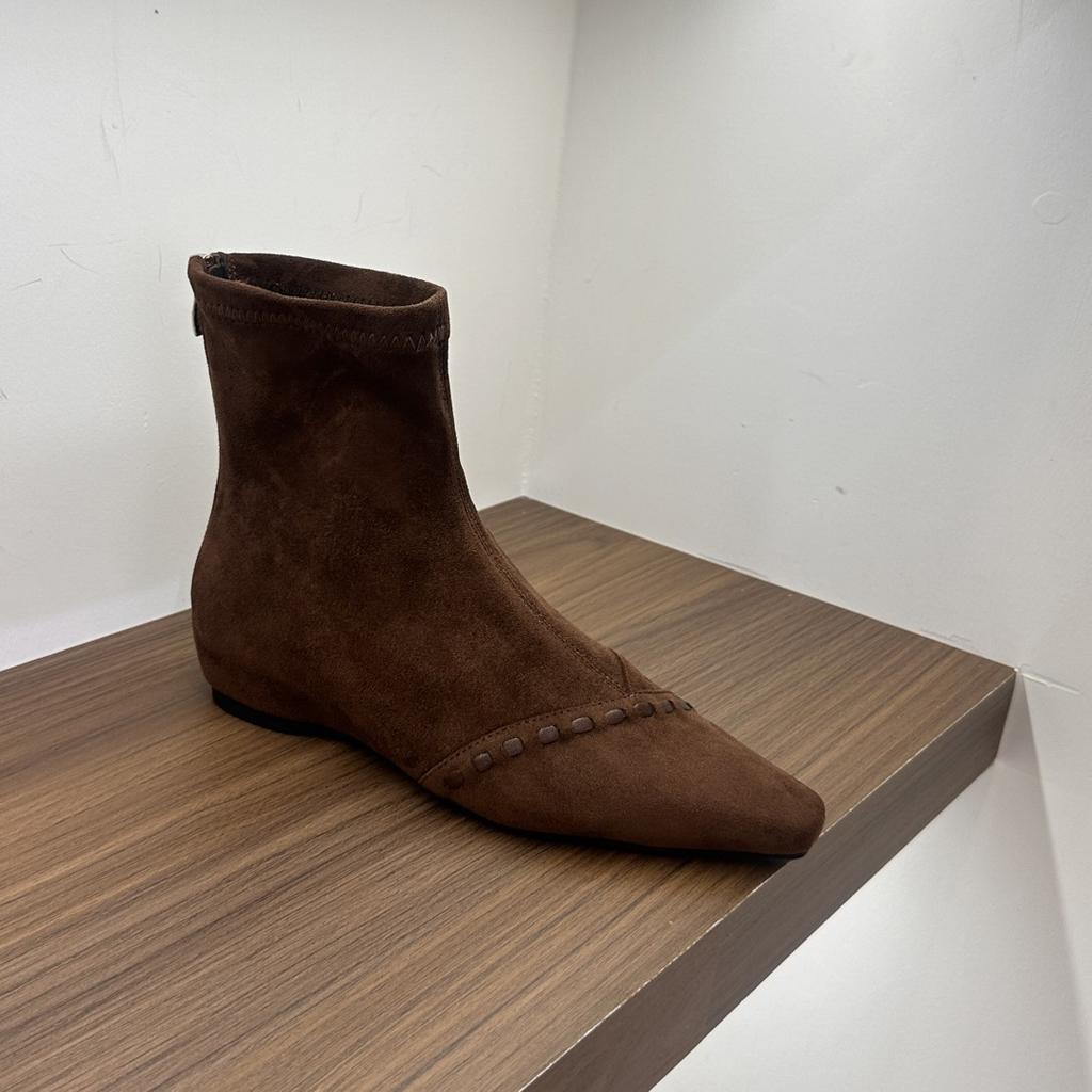 2025 new inner height increase explosion woven Korean version small square head suede bare boots niche short boots foreign versatile women's boots