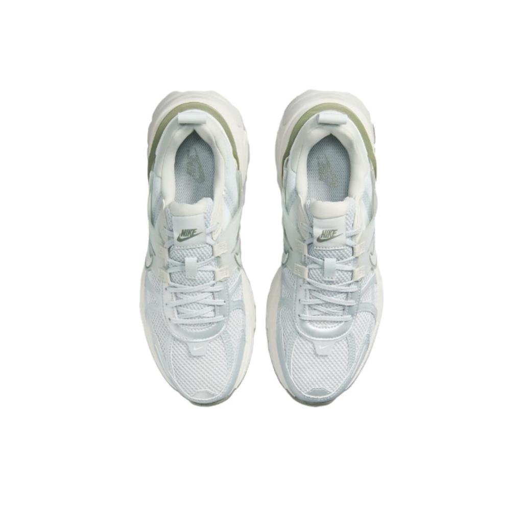 Nike V2K Run Poussière de Photon Armée Légère Chaussures pour Femmes Argent Sommet-Blanc Argent Clair FD0736-006