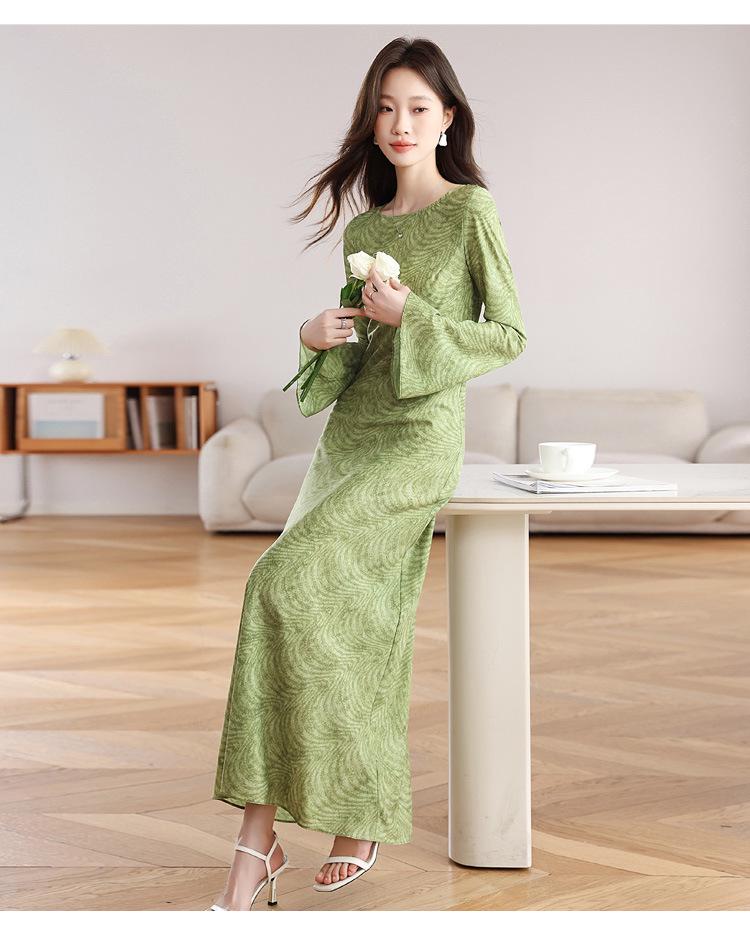 Green Field Slimming French Retro Bodycon Dress - Elegant Ribbed Long Sleeve