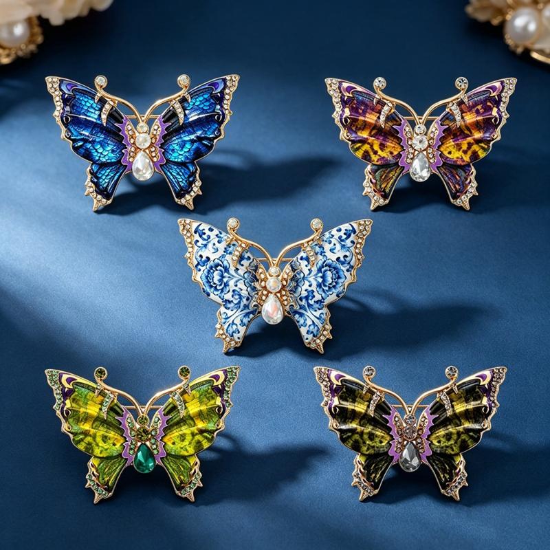 1Pcs Baroque Retro Insect Butterfly Design Brooch Lightweight Durable Brooch for Men Women Wedding Bridal Accessory
