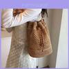 Borsa a secchiello intrecciata da donna con chiusura a coulisse per viaggi estivi casual