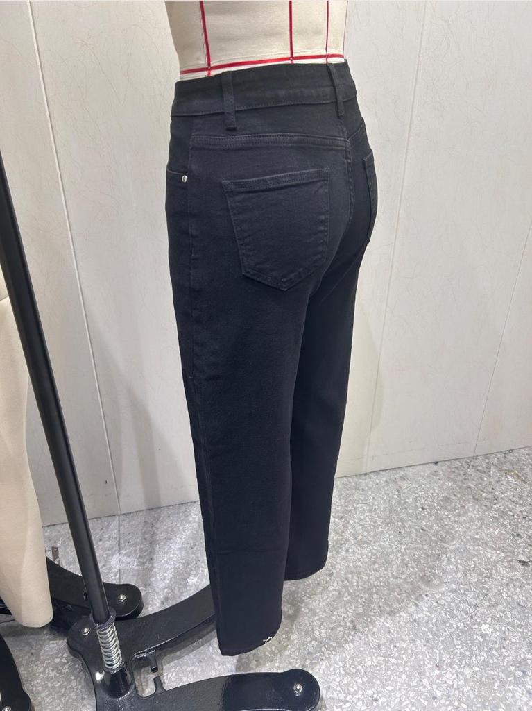 Black Washed Elastic Straight-Leg Women's Jeans