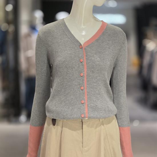 Olive de Olive Color Block V-Neck Cardigan