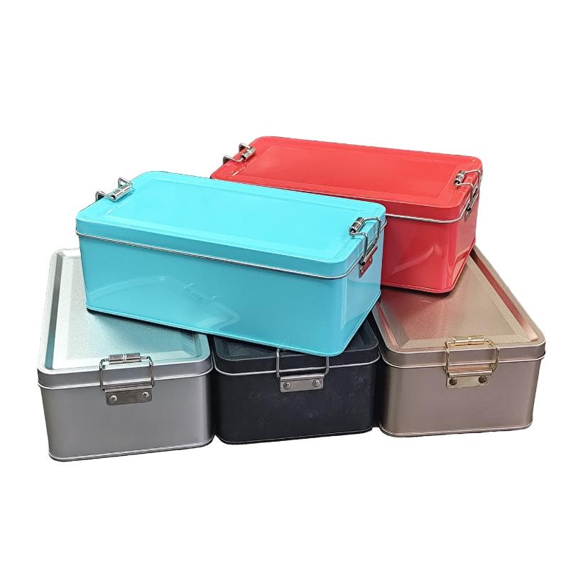 Old-Fashioned Rectangular Tinplate Box With Lid High Quality Metal Storage Box Cake Packaging Box Durable With Buckle Candy Box
