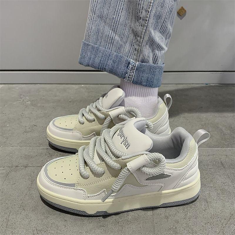 Summer New Student Casual Niche Bread Shoes Women's Little White Shoes Korean Version Versatile Thick-soled Low-top Trendy Board Shoes