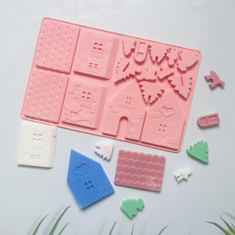3D Christmas Gingerbread House Silicone Mold Chocolate Candy Cake Baking Mold DIY Christmas House Tree Fondant Decoration Tool