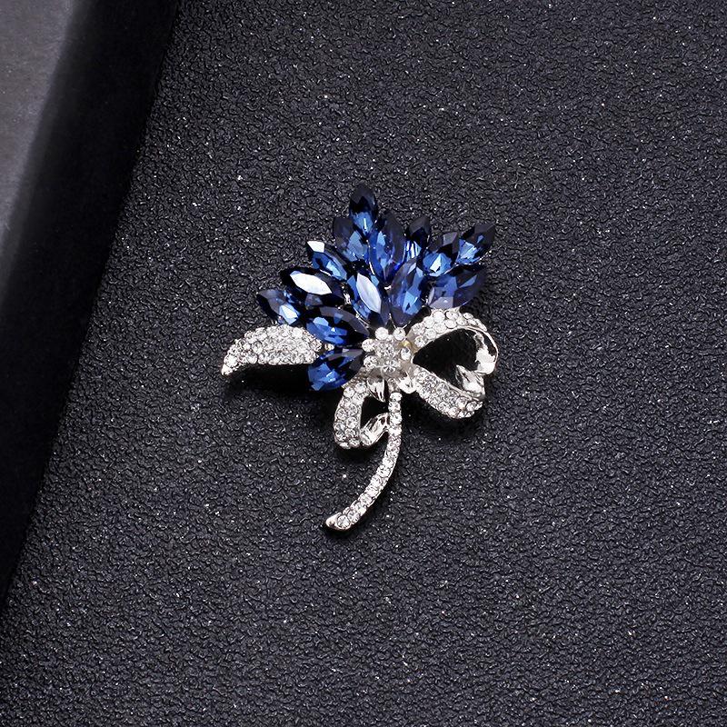 Elegant Peony Brooch: High-End Chinese Style Corsage Pin