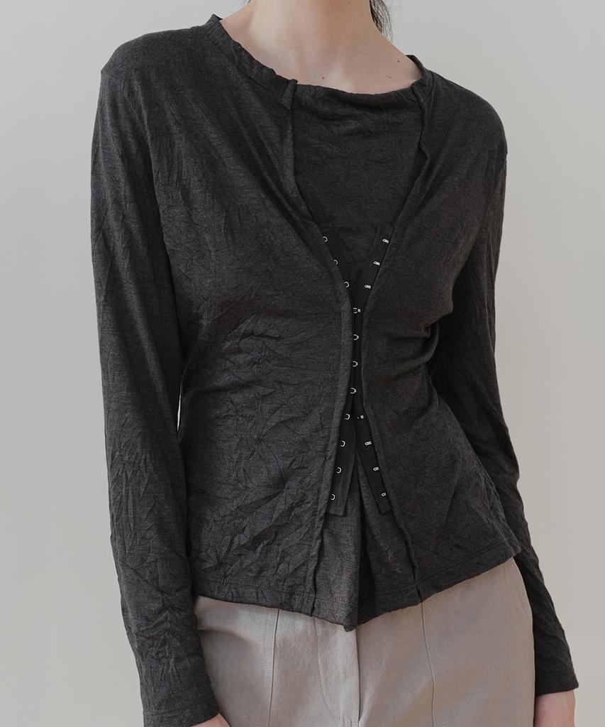 Loutaideu Crease Snap Top [Charcoal]