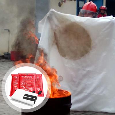 Feuerfeste Notfalldecke mit Griff, flammhemmender Schutz, leichte, weit verbreitete Glasfaserdecke