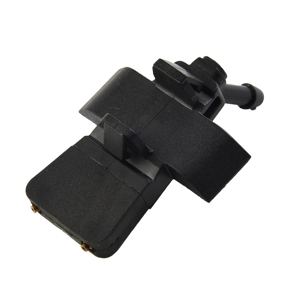 1pcs Plastic Windscreen Windshield Washer Jet For Nissan For Micra K12 2003-2010 28930AX600 Auto Water Spray Jets Nozzles