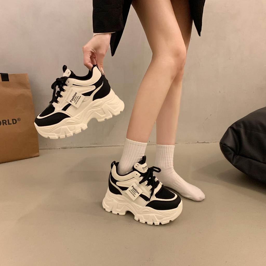 2025 new spring thick-soled inner height increase dad shoes women's small height sports shoes versatile and popular women's shoes