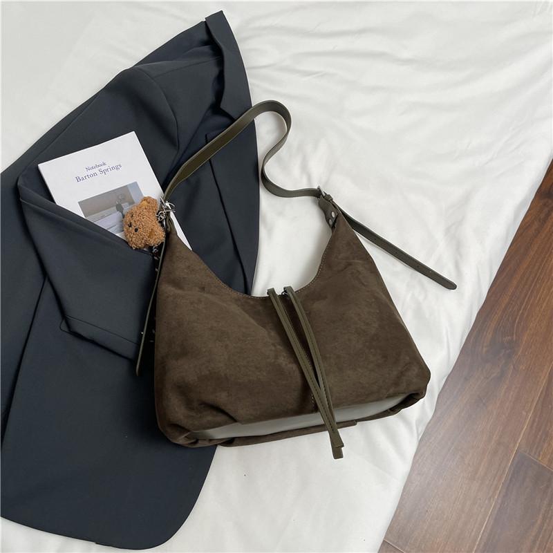 

Leopard print large-capacity bag women s 2025 new light luxury fashion retro shoulder bag versatile commuter tote bag зелёный