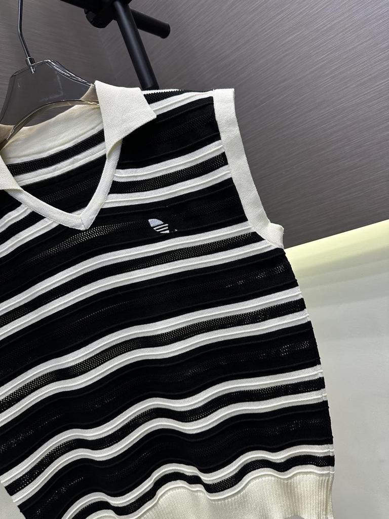 2026 European Striped Knit Lapel Vest: Chic Summer Casual Top