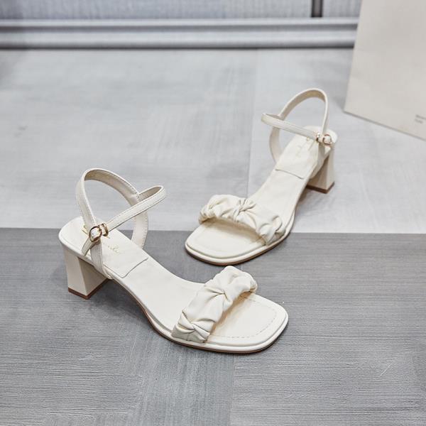 

Модные босоножки на высоком каблуке для женщин 2025 Лето Открытый носок Женская обувь На высоком каблуке Пип Квадратный Девушки Бант Комфорт Бабочка-узел Сандалии 35