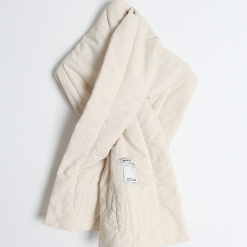 

PADDED HINGE HUG MUFFLER / ECRU OS