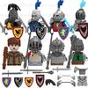 MOC Mittelalterliche Burg Rabe Schwarzer Falke Ritter Figuren Bausteine Infanterie Kriegswaffe Soldat Schild Schwert Rüstung Kinderspielzeug B143