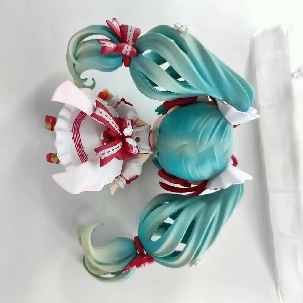 IN Stock 1939 Hatsune Miku Anime Figure 15th Anniversary Strawberry Miku Action Figure Collection Model Doll Toys Gift