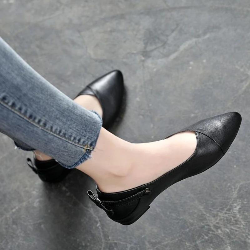 Fashion Shoes for Women White Black Pointed Toe Woman Flats Low Heel Elegant Price Spring with Discount Quick Delivery Vacation Non Slip
