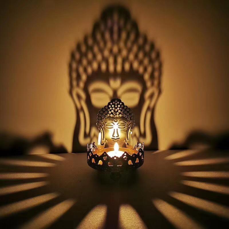 1 Stück Retro Hohl geschnitzter Teelichthalter Buddha Ghee Lampenhalter Licht Schreibtisch Dekoration Ornamente Buddhistische Vorräte Geschenk