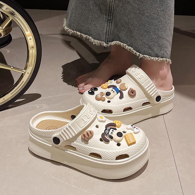 Neue Lochschuhe Damentasche Kopf Hausschuhe niedlich dicken Boden zu Hause tragen kann Strand coole Hausschuhe Damenschuhe