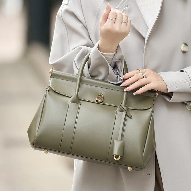 Ladies' Bags with Large Capacity, High-end Mom Bags, and Single-shoulder Handbags for Women's Commuting To Work