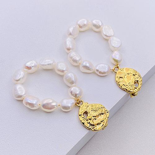 Natural Baroque Pearl Earrings 2025 New Fashion Cold Bohemian Lighthouse Earrings New Products