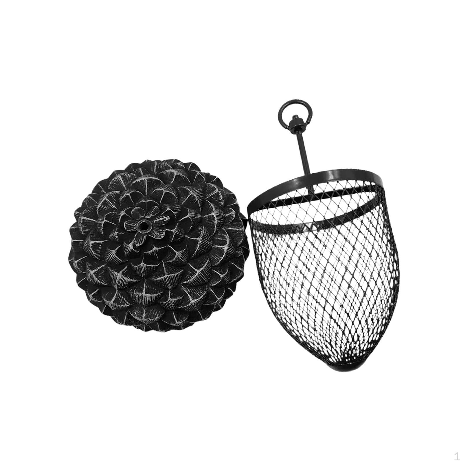 

Кормушка для птиц из желудей — очаровательное дополнение к вашему саду чёрный