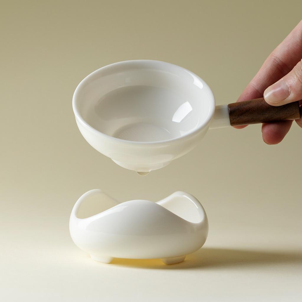 High-end suet jade porcelain tea leak tea filter thousand-hole filter screen with wooden handle tea set accessories