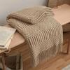 Atmungsaktive nordische Strickdecke Hautfreundliche Nickerchen-Decke Universelle Sofa-Karodecke Hotel