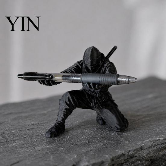 Stilvoller Stiftehalter 3D-gedruckter Ninja-Halter, Einzigartige Figur, Kreativer Eleganter Schreibtisch-Organizer, Schreibtisch-Dekoration Handwerk zur Aufbewahrung Praktisch