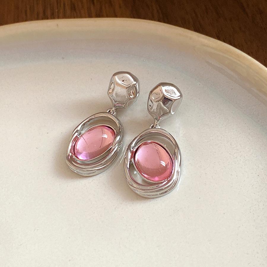 Silver needle acrylic oval pendant earrings retro personality fashion temperament earrings light luxury high-end earrings women
