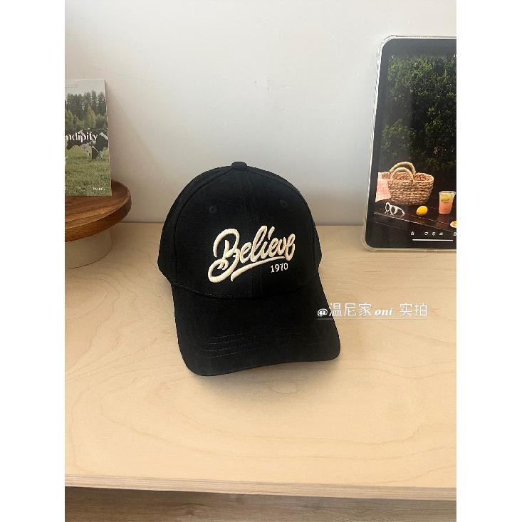 

What a perfect version!~A retro American-style three-dimensional embroidered hard-top hat with a small baseball cap design, suitable for both men and Average Size，Adjustable чорний