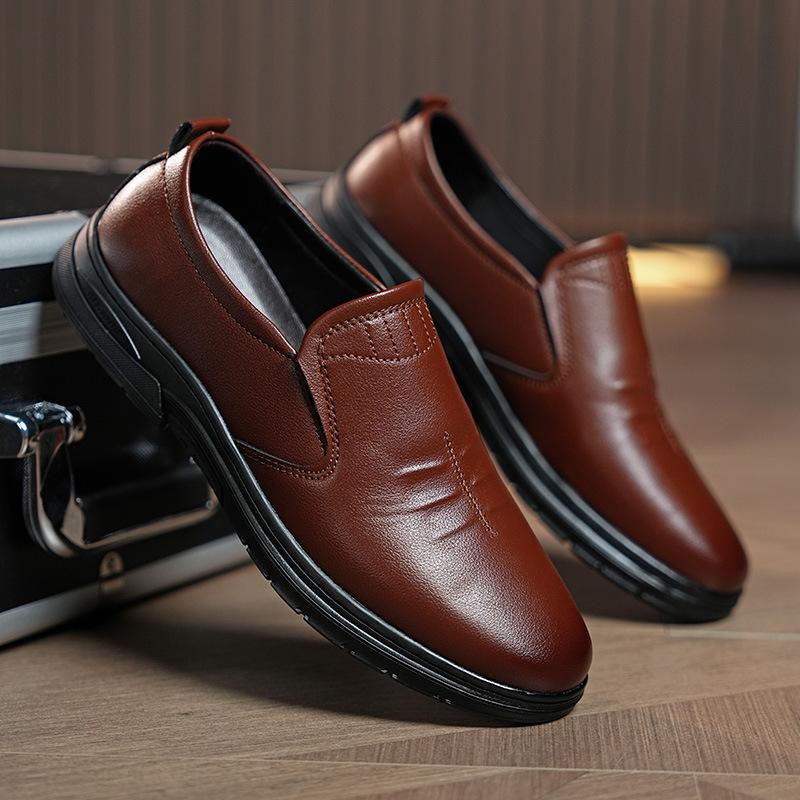 

Мужская обувь из мягкой кожи Мужская весенняя новая обувь для середины утра Мужская обувь на мягкой подошве Дышащая повседневная обувь для папы 44