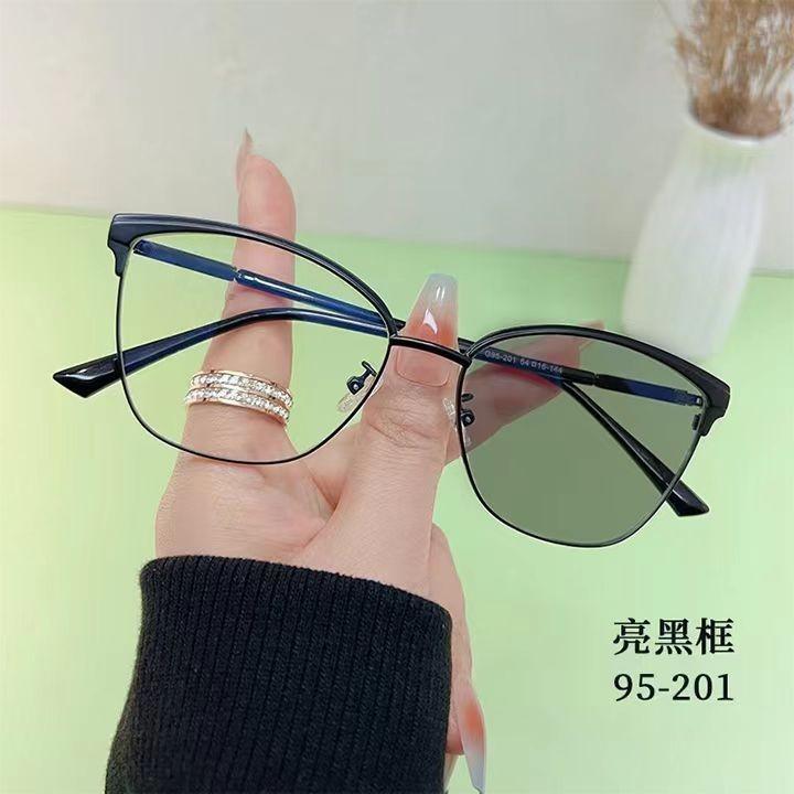 New color-changing anti-blue glasses, European and American retro metal glasses frame, fashionable women's cat eye flat glasses
