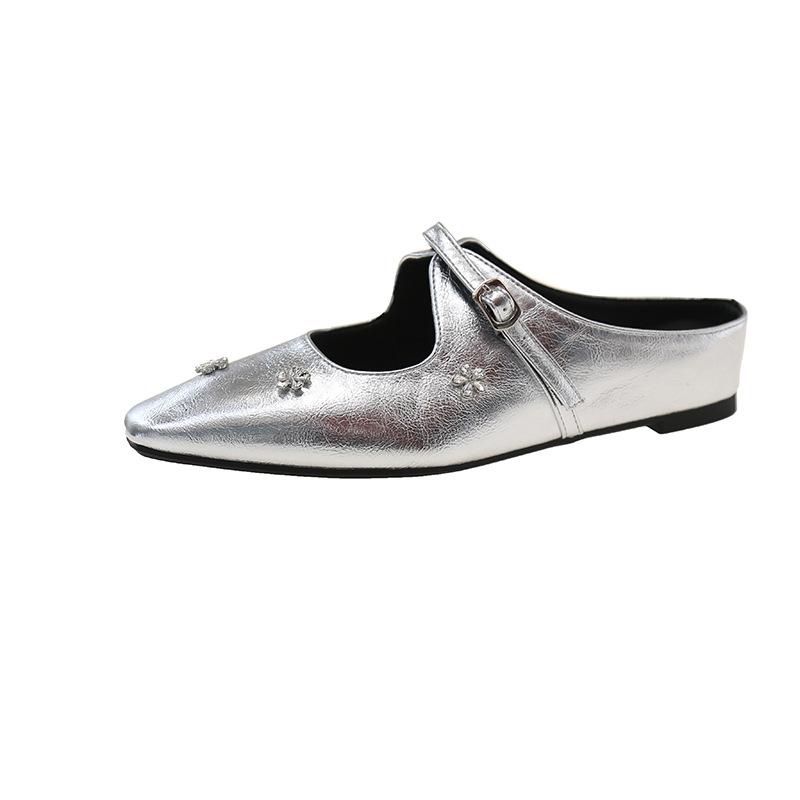 

Spring 2025 new fashionable rhinestone flower bag head half drag inner height increase flat bottom square head solid color cool slippers 40