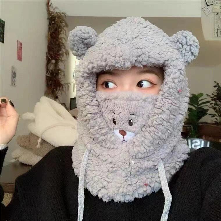 Winter mask with integrated ear protection, warm and windproof lamb wool hat for cycling in winter, plush hat for adults, panda design