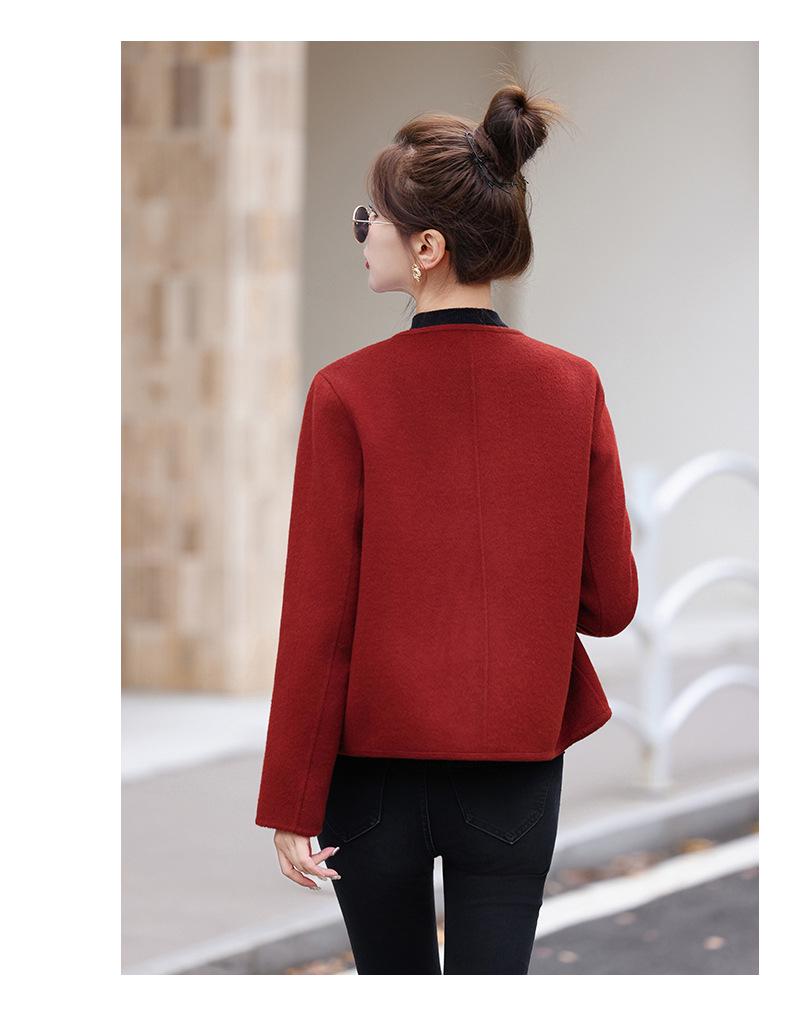 2024 Women's Petite Single-Breasted Slim Wool Coat in Solid Colors - Trendy Short Design for Winter
