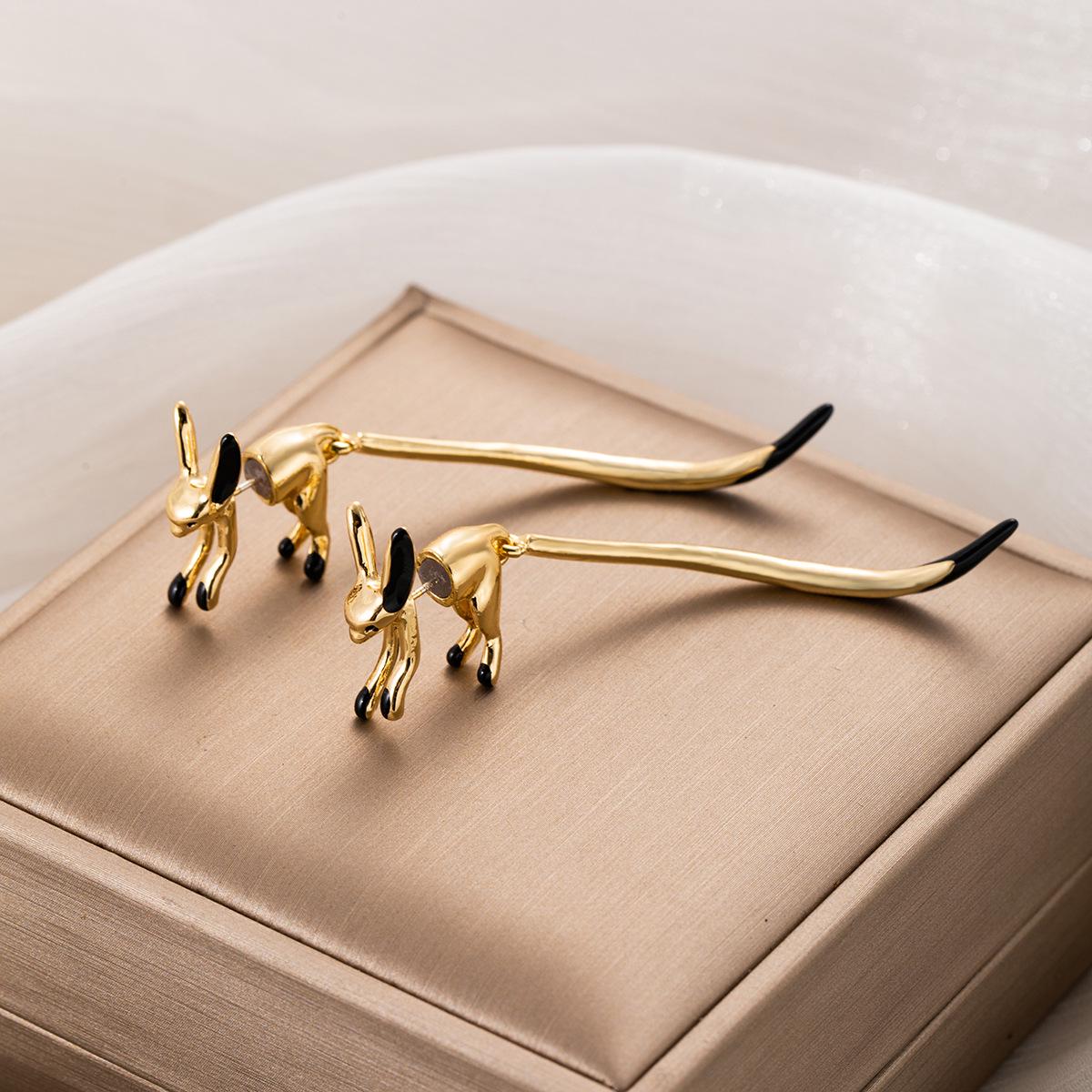 2025 Серебряные игольчатые французские серьги в форме лисьего хвоста: Стильные длинные украшения для ушей золотой