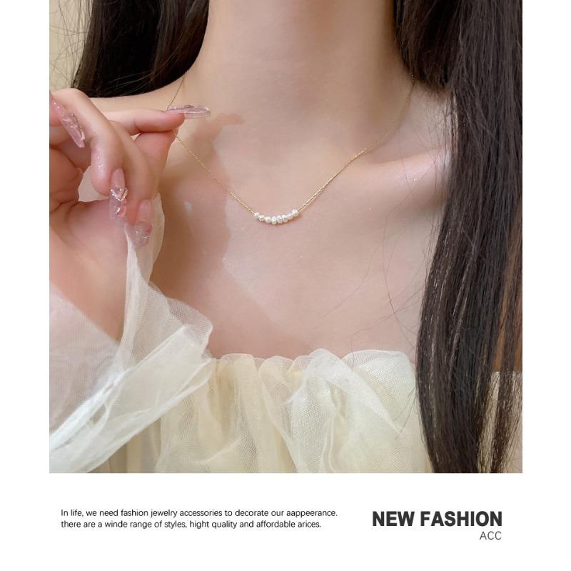 Pearl necklace - unique vintage fairy style pendant, minimalist and versatile choker for women