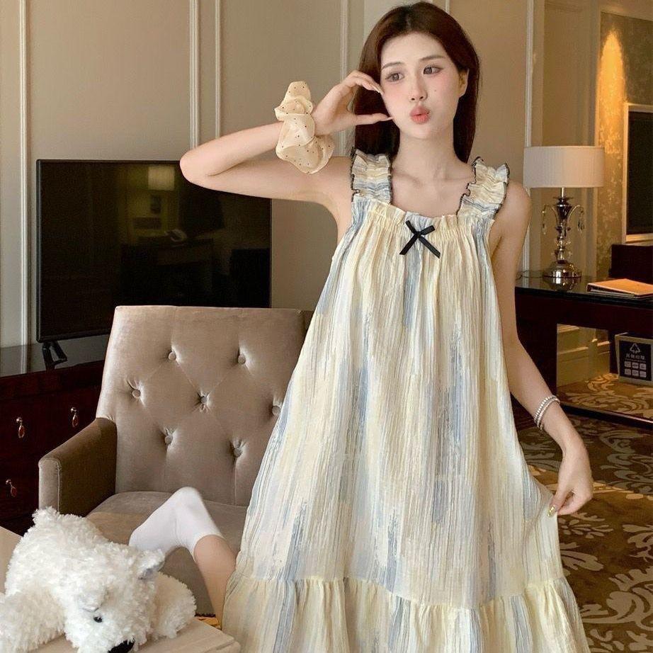 

Women s Summer Retro Camisole Pajama Dress with Built-in Bra, Sweet Style, Versatile for Outdoor and Home Wear. 2XL (70-80 kg)