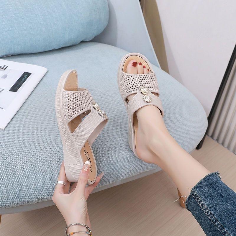 Women's Slippers for Summer Outdoor Wear Thick Soled Home Anti Slip Slippers Cool Slippers Wear-resistant
