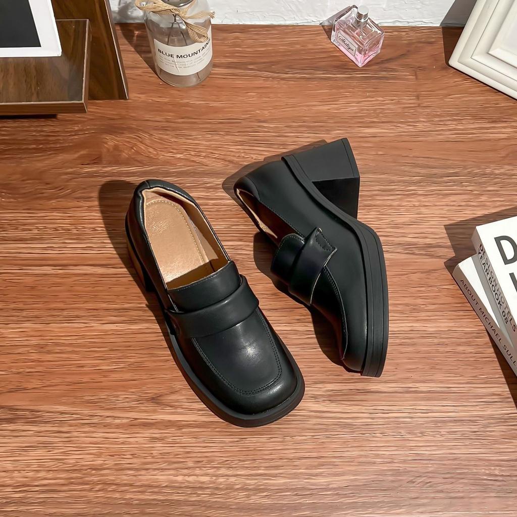 Small thick-soled heightening small leather shoes women's 2025 French retro loafers comfortable soft leather light-mouth shoes children