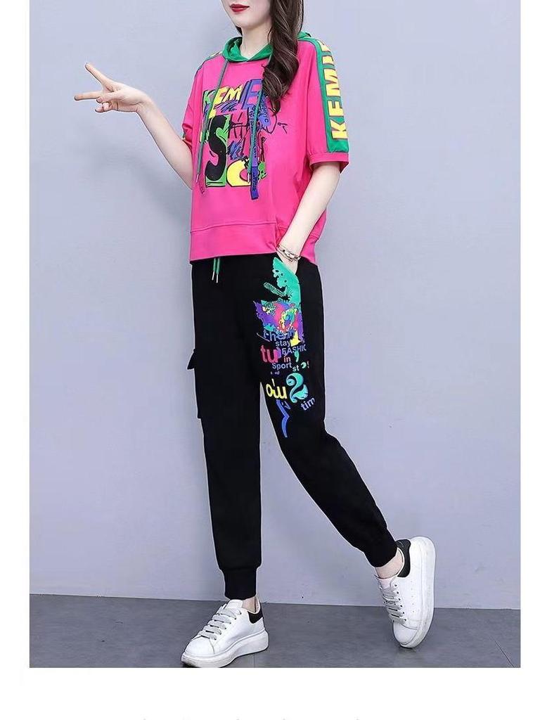 Women's Summer 2025 Hooded Tracksuit: Stylish Loose-Fit Two-Piece with Trendy Print Design.